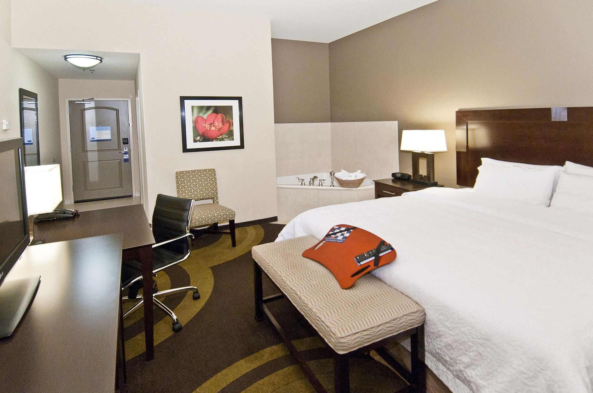 Hampton Inn Maumelle Exterior photo