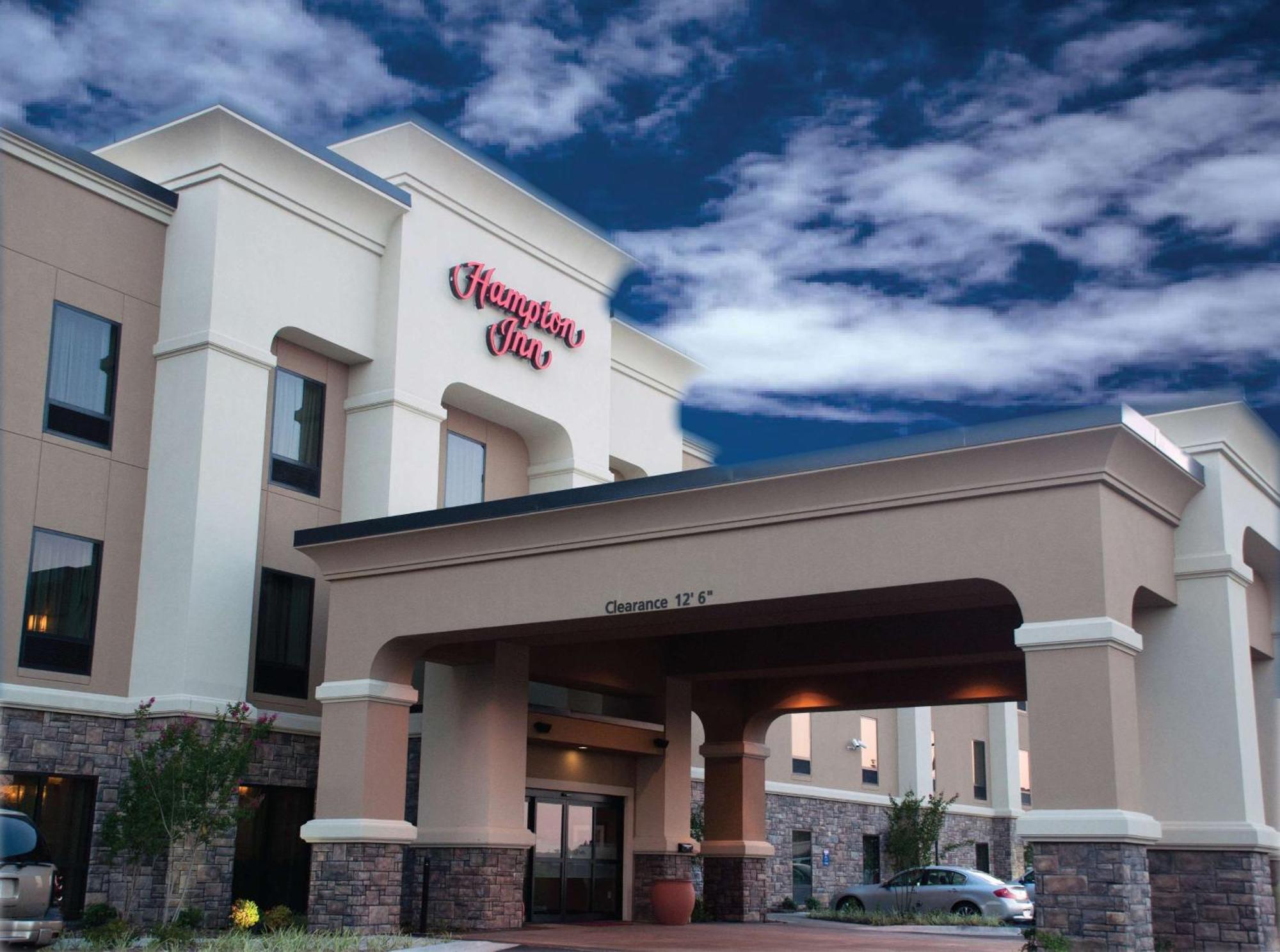 Hampton Inn Maumelle Exterior photo