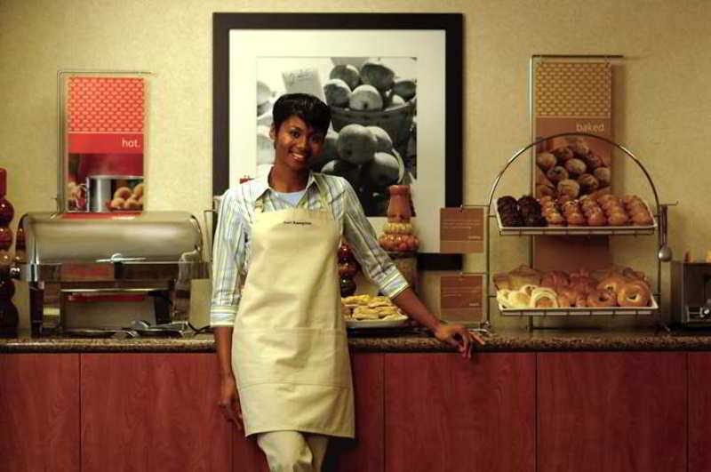 Hampton Inn Maumelle Restaurant photo